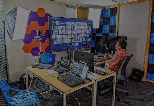 Professional virtual teaching room